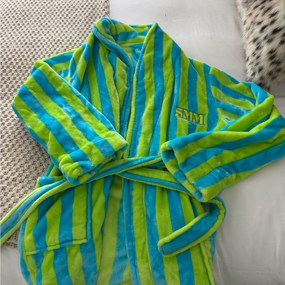 Strawberry milk mob bathrobe - Picture 3 of 5